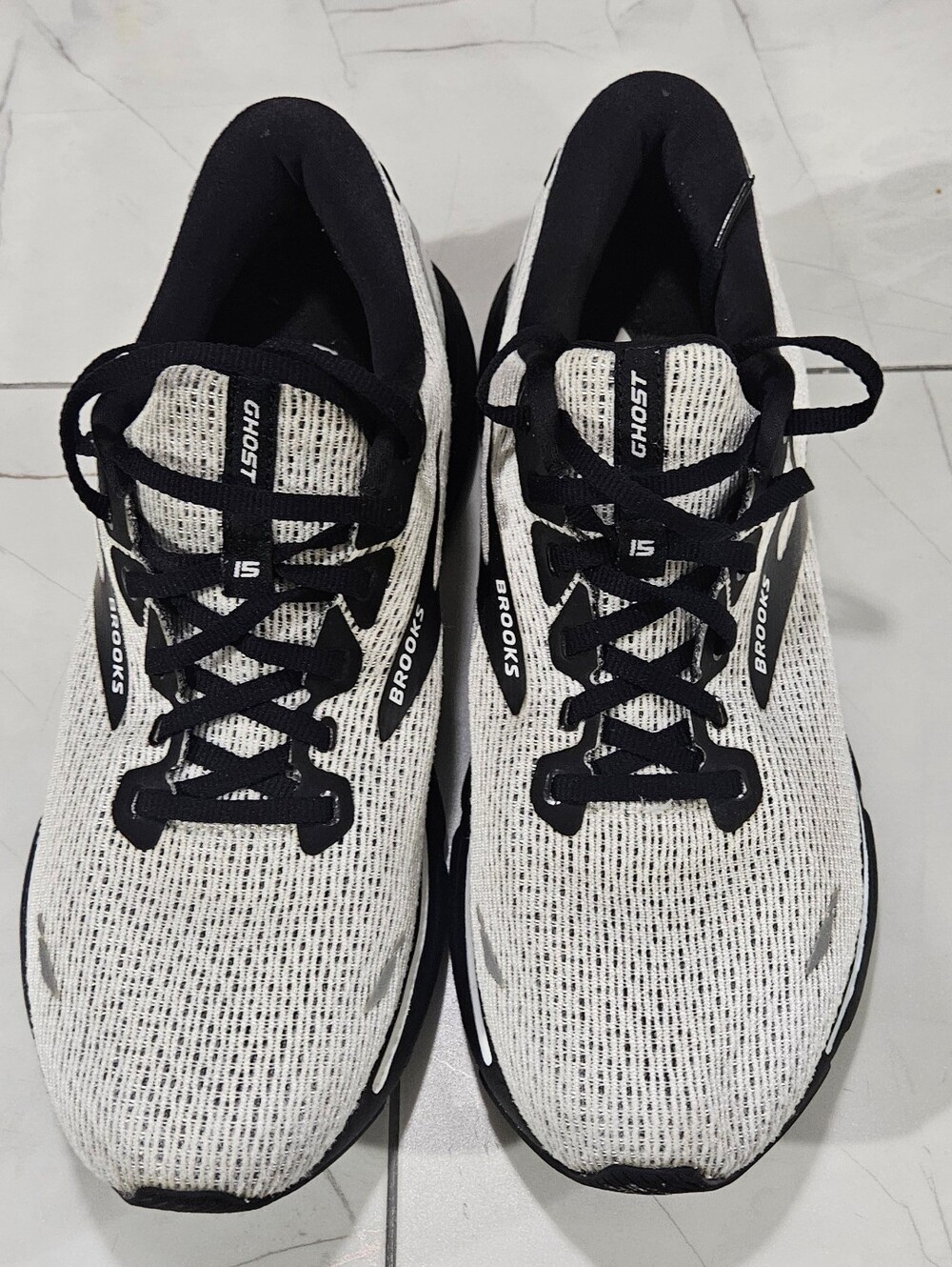 Brooks Ghost 15 Men's Running Shoes - White & Black